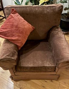 2 Large Armchairs