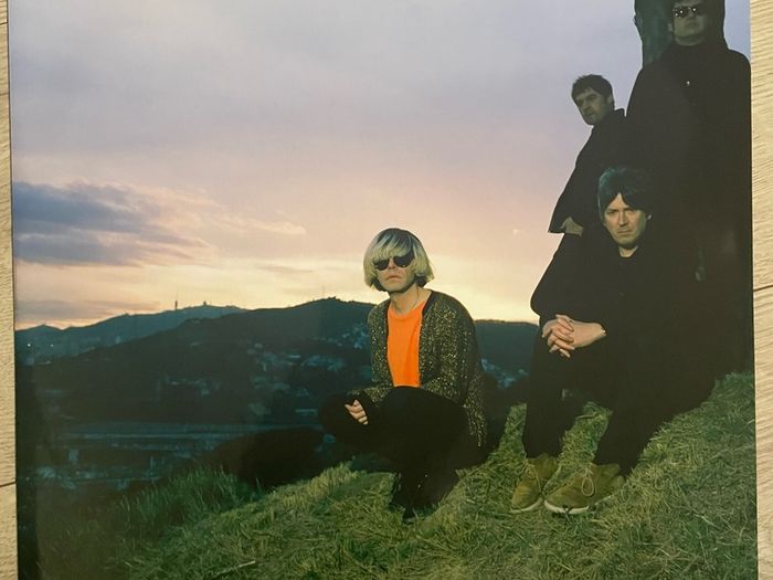 the charlatans - different days