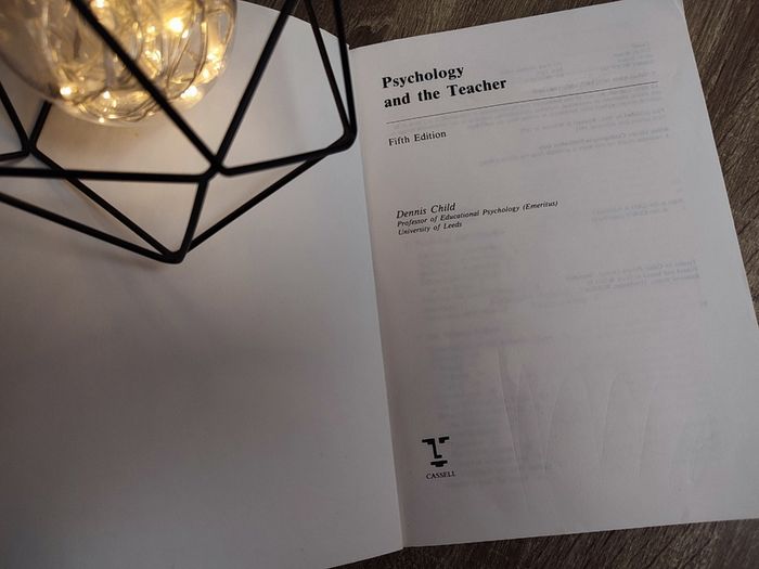 Psychology and the Teacher ! 1992 ! by Thomson Learning !