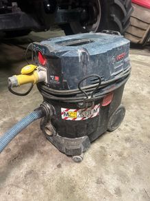 Industrial Bosch professional hoover