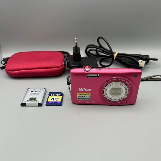 Nikon Coolpix S3300 16MP Digital Camera Pink - Full Kit
