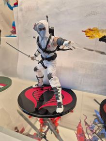 mezco 1/12 gi joe storm shadow