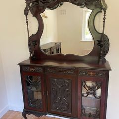 Antique / Vintage Ornate Mahogany Sideboard Display Cabinet with Mirror Back