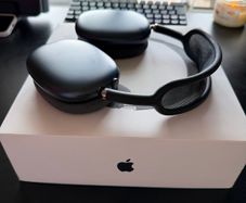Apple AirPods Max USB-C Headphones Genuine with proof