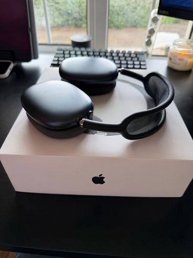 Apple AirPods Max USB-C Headphones Genuine with proof
