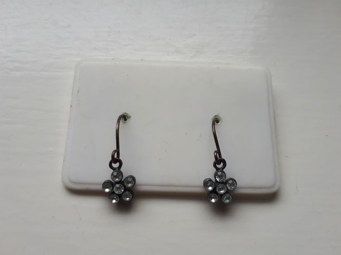Earrings and necklace set