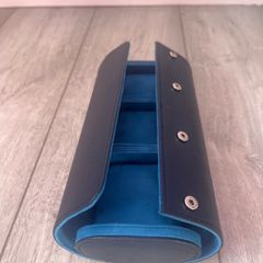 Watch case 3 slot roll