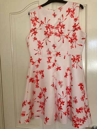 Ladies dress