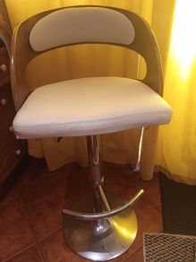 Bar stool