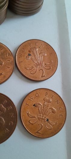 Uk coins these are part of the bulk lot of UK coins I have listed in my other adds and are sold as part of that lot only  see other add for full details of UK lot