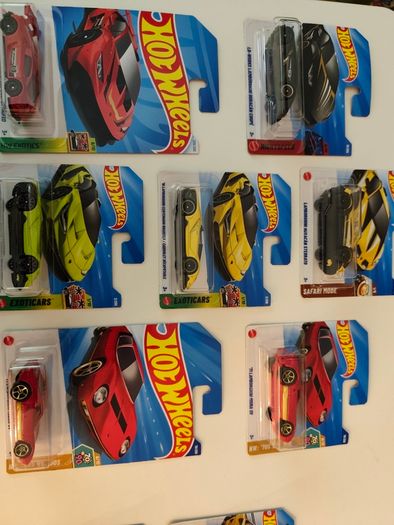 Hot Wheels FERRARI and Lamborghini bundle