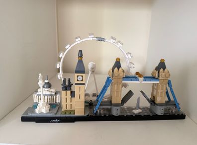 LEGO Architecture London Skyline Built Display Set