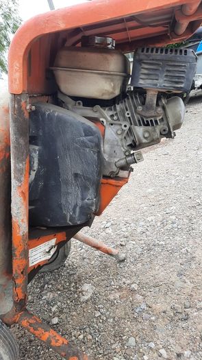 Honda petrol mixer-- Excellent condition