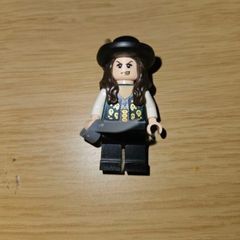 Lego Pirates of the Caribbean Angelica Minifigure