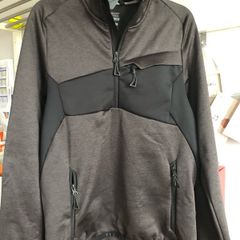 Mascot half zip