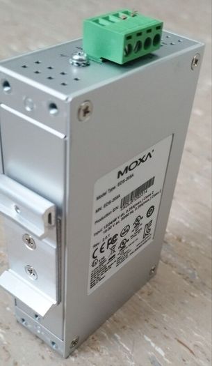 MOXA EDS-205A Unmanaged Ethernet switch with 5 10/100BaseT(X) ports