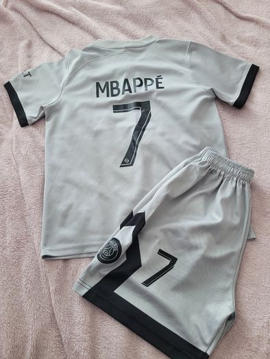 Psg 22/23 away kit