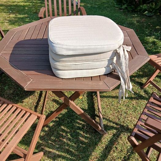 Garden table and chairs, parasol and cushions