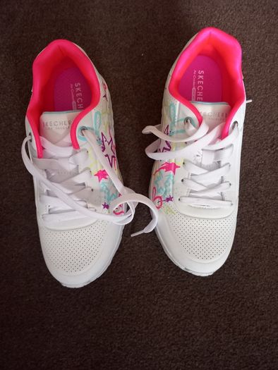 Skechers air cooled memory foam