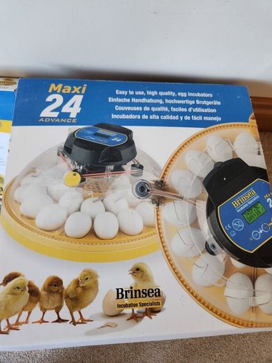 24 egg Incubator