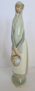 Lladro Figurine