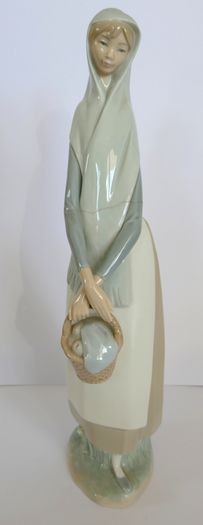 Lladro Figurine