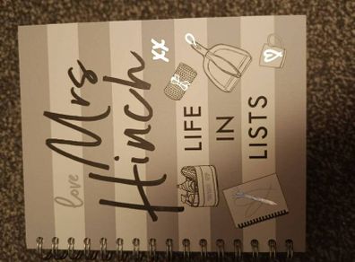 Mrs Hinch: Life in Lists by Mrs Hinch (Hardcover)