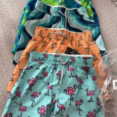 boy bundle summer shorts size 7-8 Abercrombie and Fitch