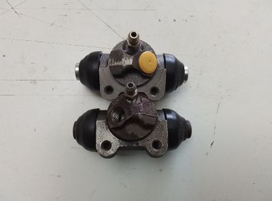 2 Renault 18 Wheel Cylinders.