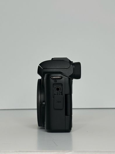 Canon M50 Mark II Bundle