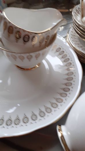 Queens Ann 18piece Tea.set