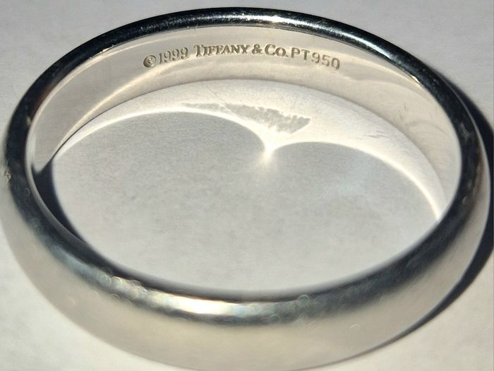 A rare original, 1999 Tiffany & Co. PT950. Man's Platinum ring. A 1999 1st edition.