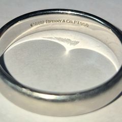A rare original, 1999 Tiffany & Co. PT950. Man's Platinum ring. A 1999 1st edition.