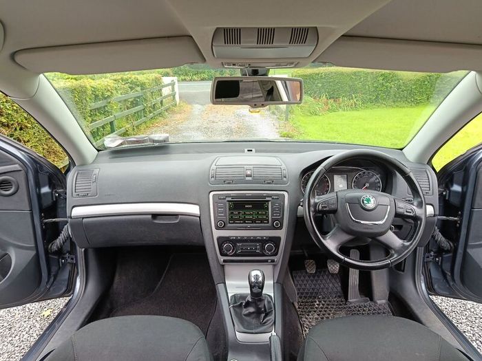 Skoda Octavia Elegance 1.6TDI well maintained