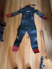Zone 3 Aspire Wetsuit size large
