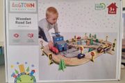 Little Town Wooden Road Set