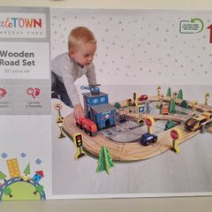 Little Town Wooden Road Set