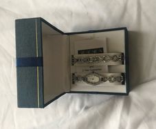 Ladies Sekonda Watch & Bracelet Set