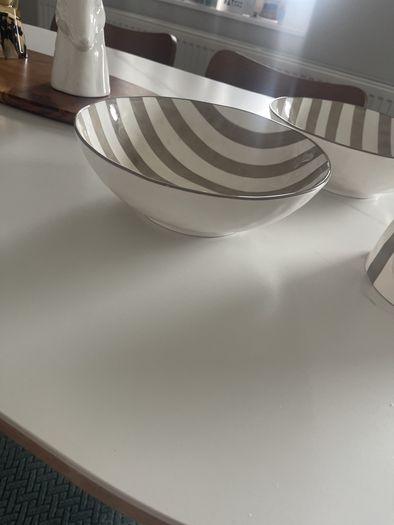 2 Large Pasta Bowls & Teapot