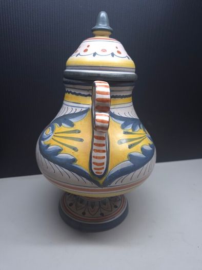 Vintage Grazia Deruta Italian Majolica Hand Painted Lidded Urn 25cm