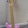 Squier by Fender Hello Kitty Stratocaster (Limited Edition) Image 2