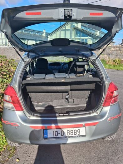 Toyota Yaris 2010