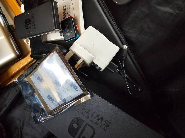 Switch v1 modded with jig jailbreak new spare battery 250