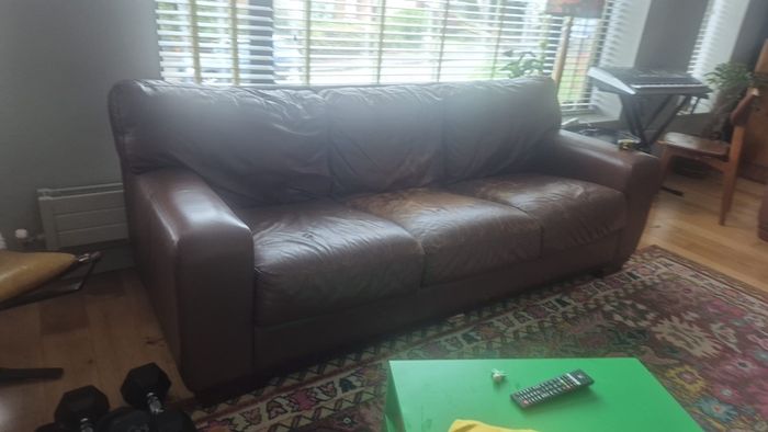 Brown leather sofa suite