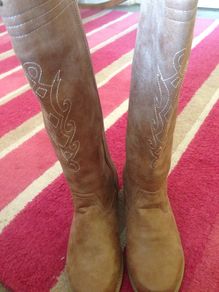 Ladies Cowboy style boots