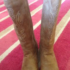 Ladies Cowboy style boots