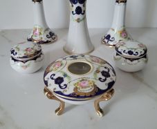 Antique japenese porcelain dressing table set