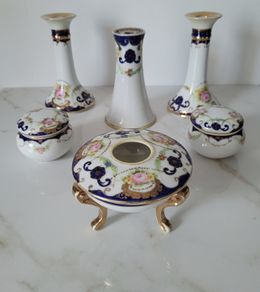 Antique japenese porcelain dressing table set