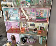 Doll's House