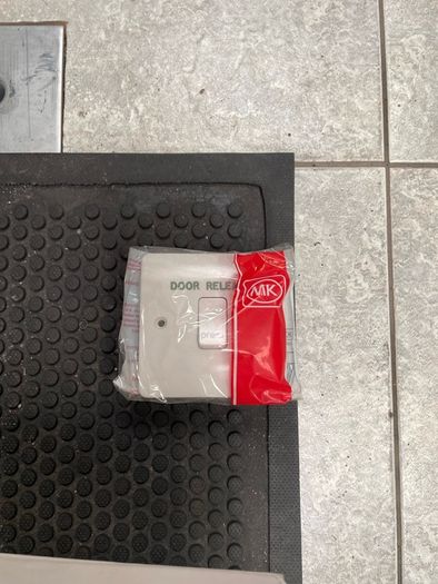 Magnetic door locks